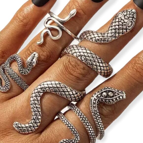 Silver Textured Statement Crawling Serpent Snake Ring  NEW - Picture 3 of 4